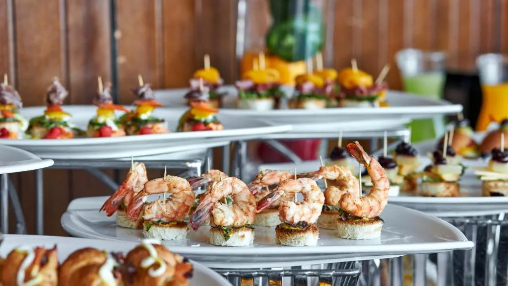 الفندق كانكون بيتش ريزورت - العين السخنة